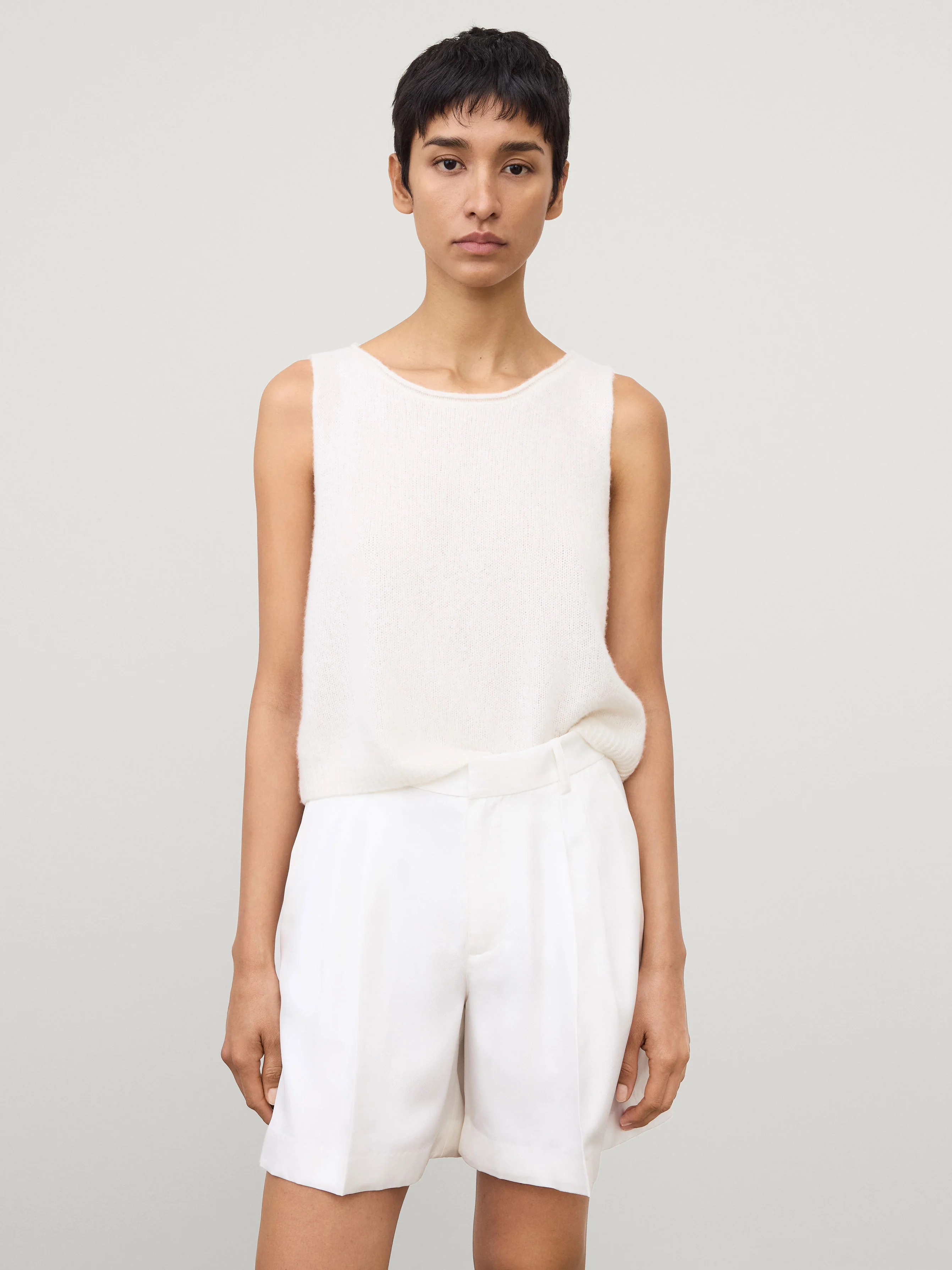 Tailored Wide Leg Shorts - Image 3