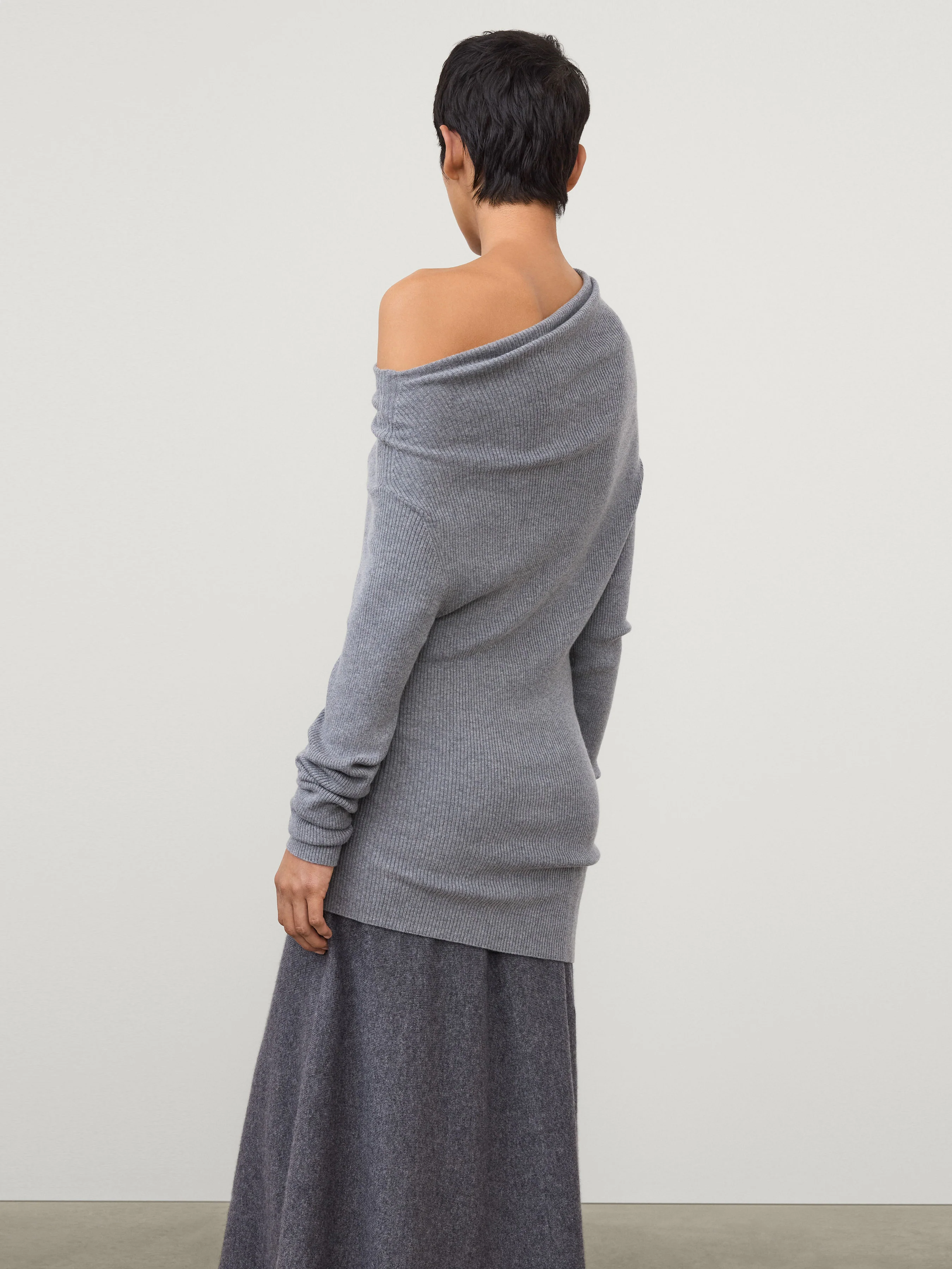 The Agie Sweater - Image 3